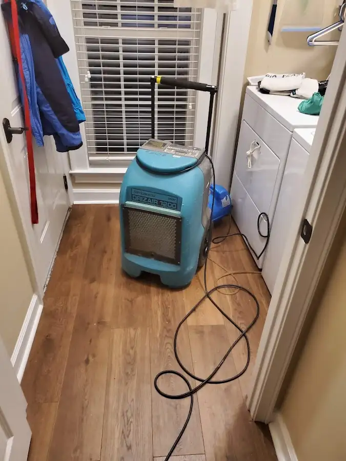 Commercial dehumidifier deployed for Flood Damage Cleanup in Angleton